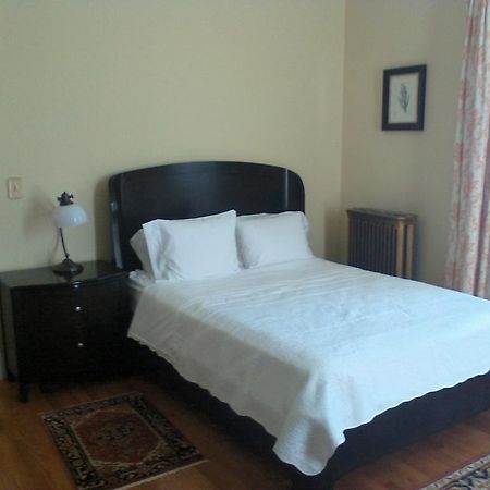 A Kingston Bed & Breakfast Экстерьер фото