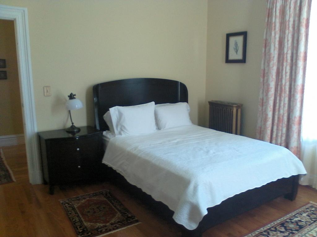 A Kingston Bed & Breakfast Экстерьер фото