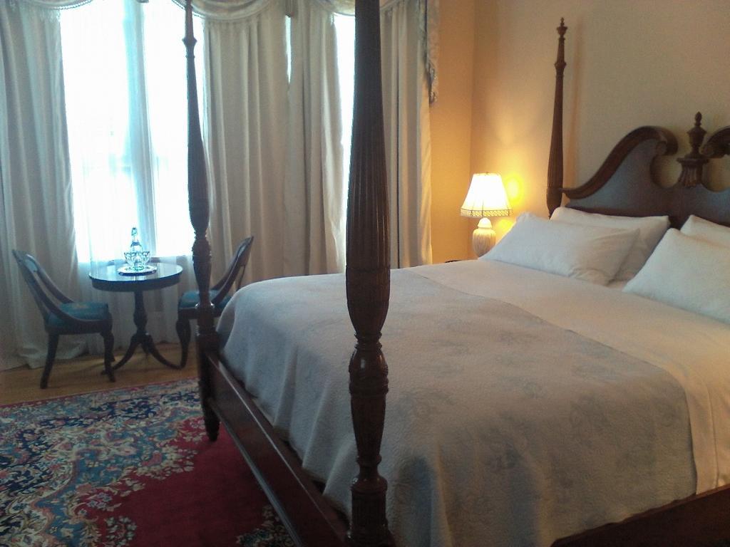 A Kingston Bed & Breakfast Экстерьер фото