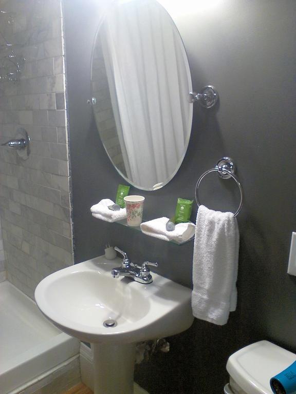 A Kingston Bed & Breakfast Экстерьер фото