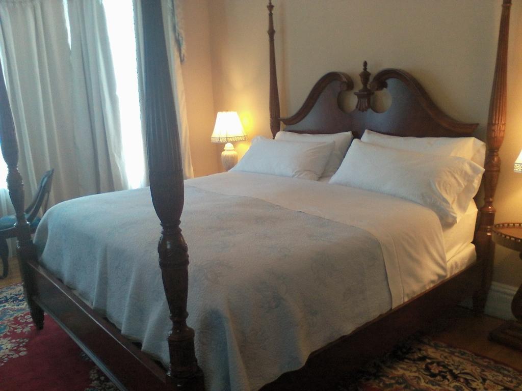 A Kingston Bed & Breakfast Экстерьер фото