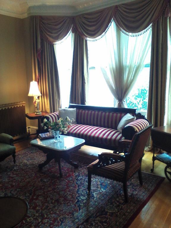 A Kingston Bed & Breakfast Экстерьер фото